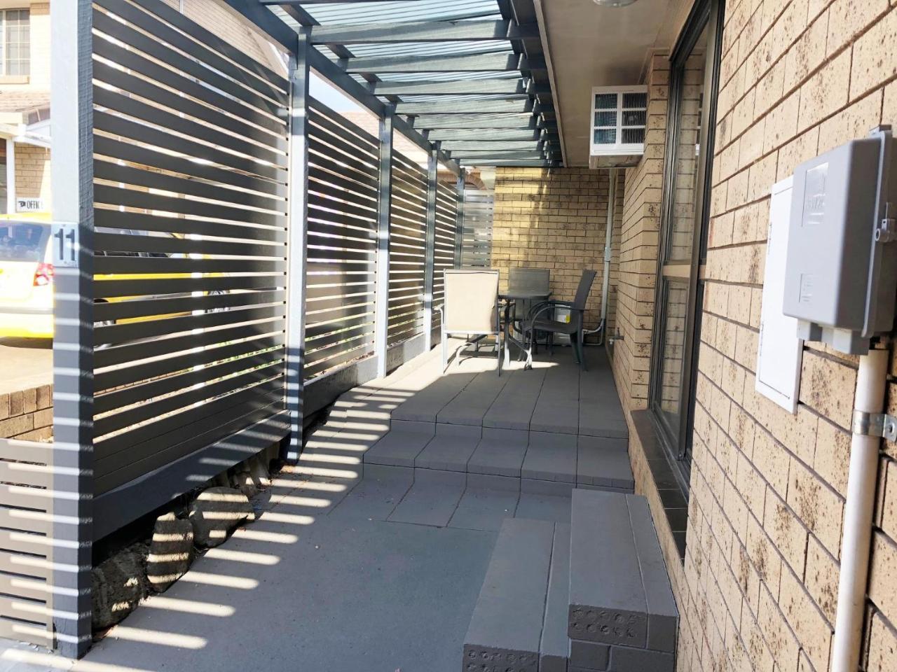 Jacaranda Place Motor Inn Тувумба Экстерьер фото
